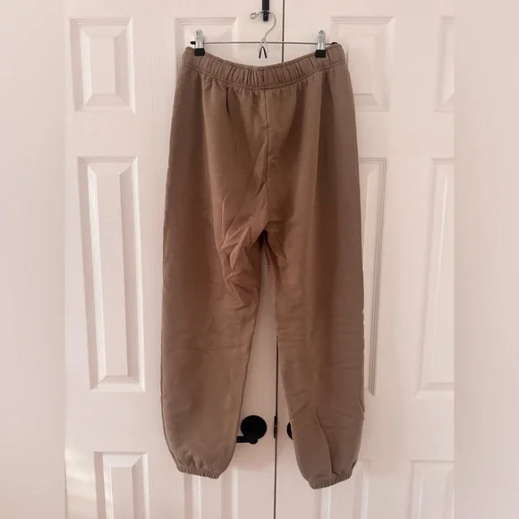 Accolade Alo Sweatpant - Picture 4 of 4